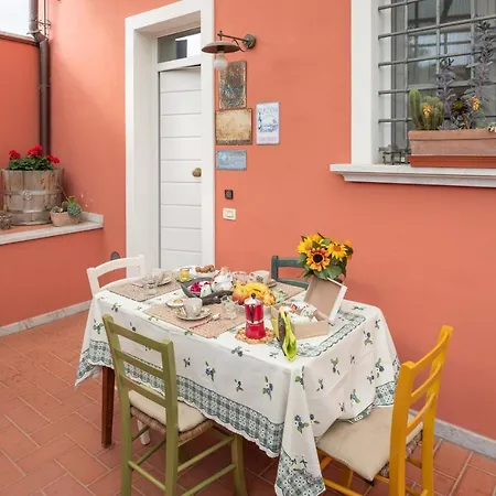 Apartment In Versilia
