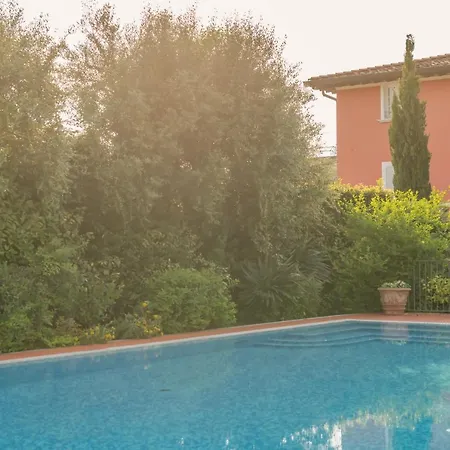 Apartment In Versilia
