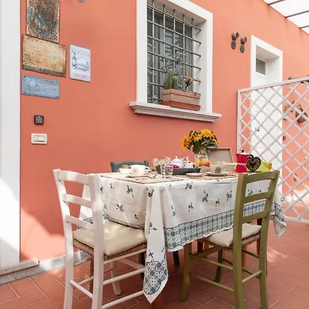 Apartment In Versilia