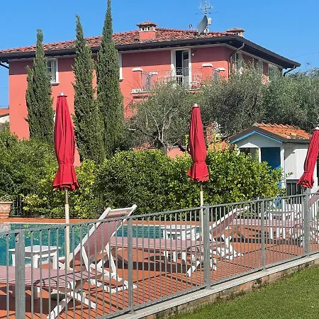 Apartment In Versilia