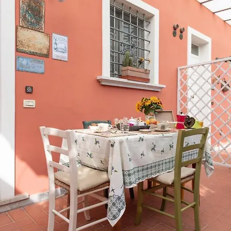 Apartment In Versilia